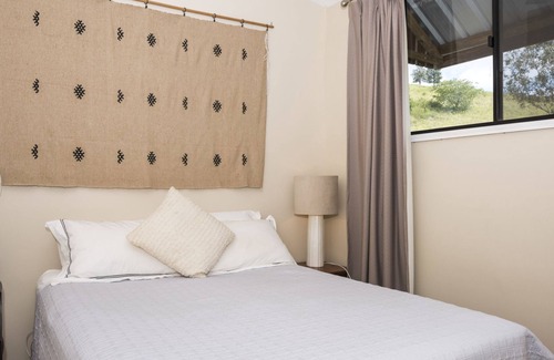 Dugandan Autre | The Gatekeepers Cottage