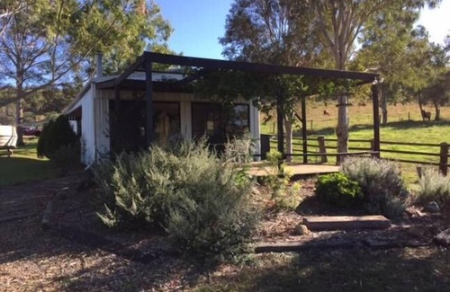 Dugandan Autre | The Gatekeepers Cottage