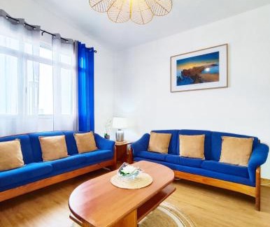 Machico Maison | GATEONE AL Airport View House