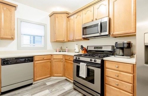 Buffalo Maison | Gates Circle 2 Bedroom Sanctuary