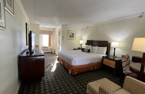 Bedford Maison | Gateway for weekend and enjoy our pool