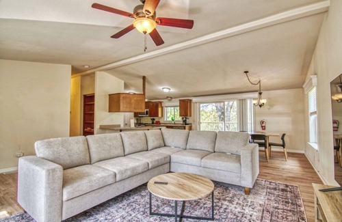 Groveland Maison | Gateway Retreat at Pine Mountain Lake