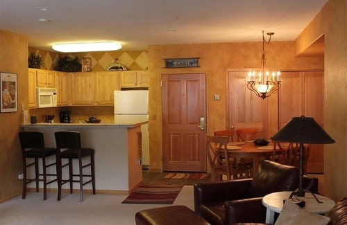 Mountain House Copropriété | Passerelle River Run: 2 Master Suites, Pied de levage, la pente Vues, ​​laveuse / sécheuse