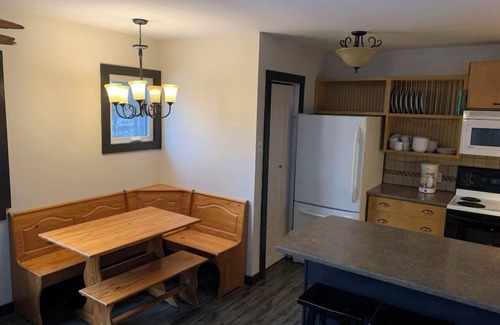 Waterford Chalet De Ski | Gateway to Fundy Experience and Poley Mountain