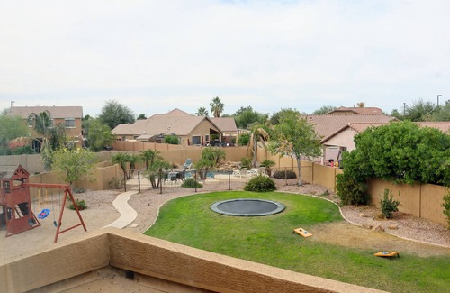 Coronado Ranch Maison | Gather! Heated Pool, 5 King Bedrooms, Playground, Trampoline & Pool Table