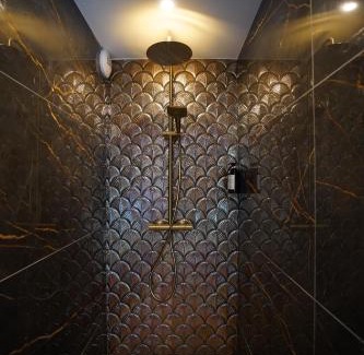 Saint-Chamond Appartement | Gatsby Room