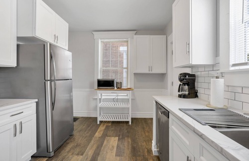Livingston Park Maison | Gatsby vibes house in Old Oaks, close to everything