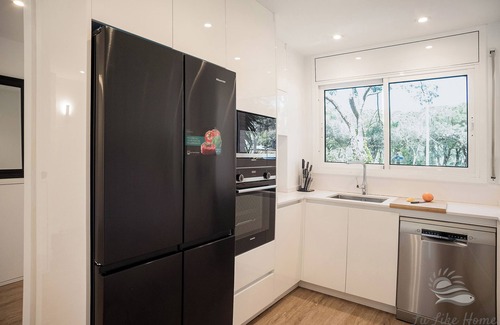 Castelldefels Maison | Gavà Mar: Villa Lujo 6 Pax Lilis House