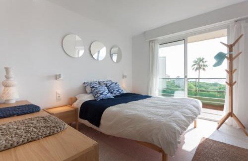 Gava Appartement | Gava Mar- Castelldefels Beachfront Apartment- Direct access to the beach
