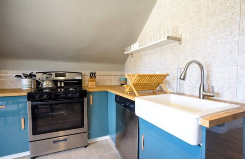 City Park West Appartement | Gaylord by Modern Midstay / 1Block to CityPark #G4