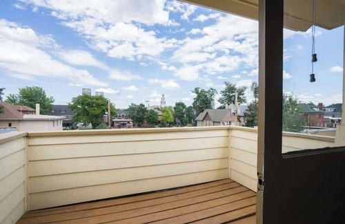 City Park West Appartement | Gaylord by Modern Midstay / 1Block to CityPark #G4