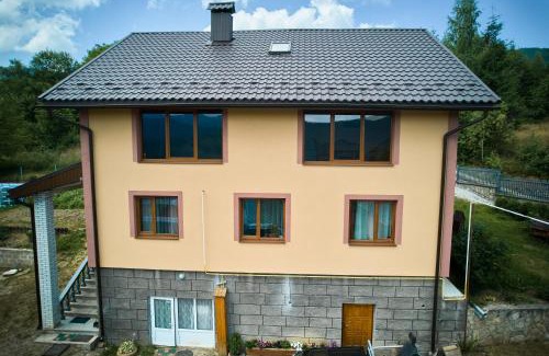 Yaremche Maison | Gazdіvska Hata Guest House