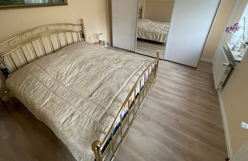 Schweez Appartement | Gemütlich Ferienwohnung mit Romantischen Teichblick