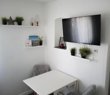 Poppenweiler Appartement | Gemütliche 1 Zimmer Ferienwohnung