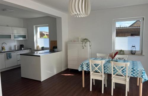 Kritzmow Appartement | Gemütliche 100 qm Ferienwohnung in Ostseenähe