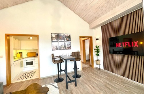 Stryck Appartement | Gemütliche Balkon-oase mit Blick auf Skywalk Perfekte Lage Smart TV