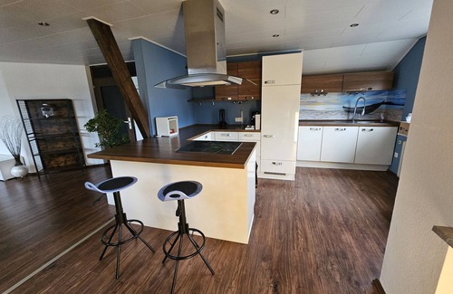 Kirchheim unter Teck Appartement | Gemütliche Loft-ferienwohnung mit Blick auf die Burg Teck in Ruhiger Lage