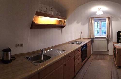 Riedenburg Appartement | Gemütliche Ferienwohnung für bis zu Vier Personen mit Vorgarten