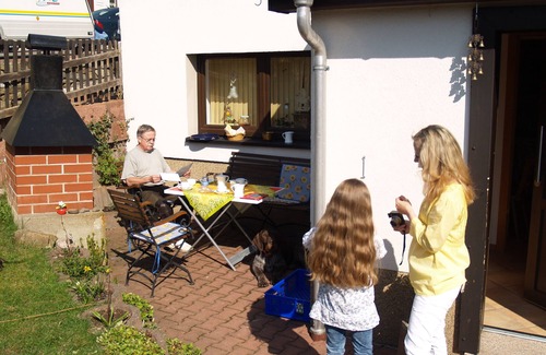Oberwiesenthal Appartement | Gemütliche Ferienwohnung Über 2 Etagen mit Garten und Kamin, Haustierfreundlich!
