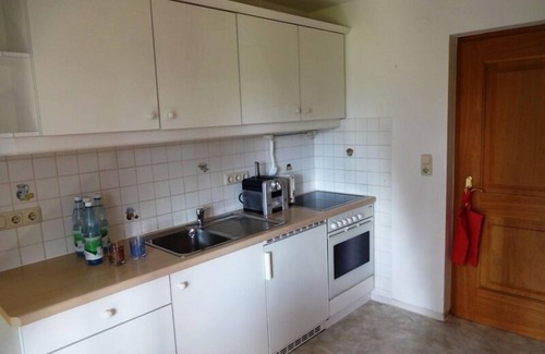 Entfelden Appartement | Gemütliche Ferienwohnung bis 4 Personen, 100 m², Balkon und Kachelofen