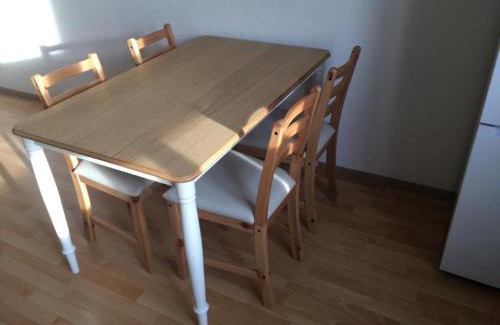 Knorrendorf Appartement | Gemütliche Ferienwohnung für 6 Personen im Schloss Kastorf