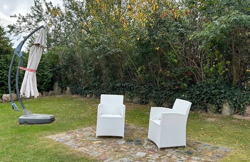 Wischuer Appartement | Gemütliche Fewo mit Balkon Nahe der Ostsee - 2 Schlafzimmer - Ferienwohnung Svenja