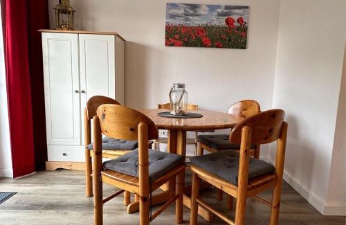 Wischuer Appartement | Gemütliche FeWo mit Balkon nahe der Ostsee - 2 Schlafzimmer