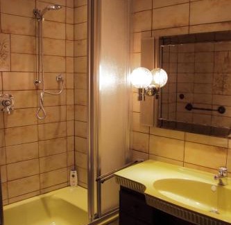 Mainz-Bingen Appartement | Gemütliche Fewo mit Rheinblick