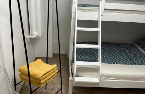 Ichenhausen Appartement | Gemütliche Gäste Suite für ruhige Nächte. Zentral