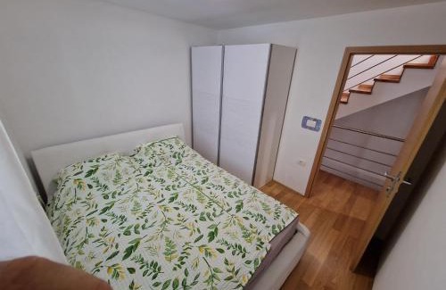 Izola Appartement | Gemütliche, Gepflegte Ferienwohnung