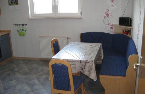 Goldhausen Appartement | Gemütliche Wohnung in Goldhausen mit Großem Balkon und Panoramablick