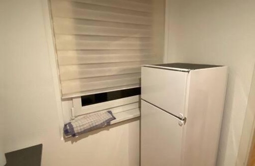 Marzahn Appartement | Gemütliche Wohnung mit Smart-TV und großem Balkon