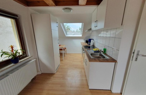 Muehlacker Appartement | Gemütliche zentrale DG Wohnung in Mühlacker