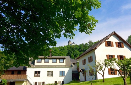 Lichtenberg Appartement | Maison de vacances confortable de 40 m² avec chauffage en pierre naturelle, parking gratuit et connexion Wi-Fi