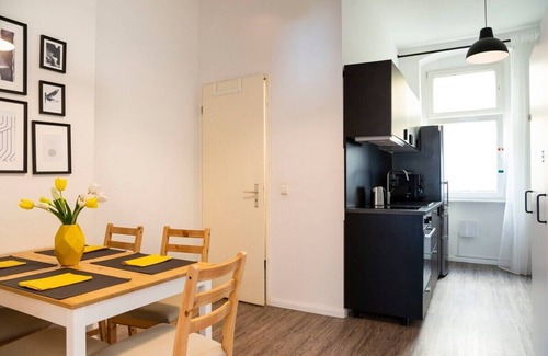 Neukoelln Appartement | Gemütliches Apartment mit Online Check-In