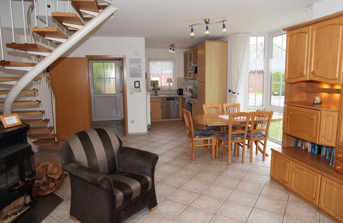 Norden Maison | Gemütliches Doppelhaus in Ruhiger Lage