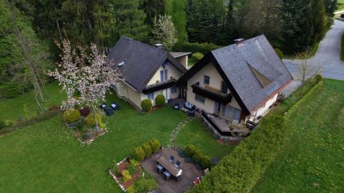 Wolfsberg Maison | Gemütliches Ferienhaus am Waldrand