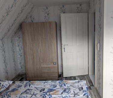 Pewsum Appartement | Gemütliches Gästezimmer an der Nordsee