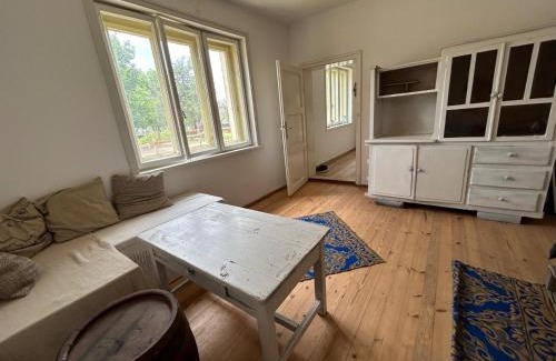 Nikopol Appartement | Gemütliches Landrefugium auf privatem Pferdehof