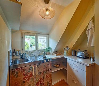 Gelnhausen Appartement | Gemütliches Studio - Dachwohnung mit Blick über das Kinzigtal