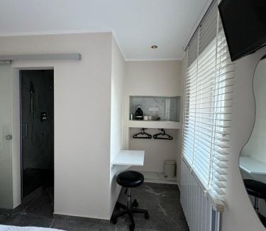 Floersheim Appartement | Gemütliches Zimmer in Flörsheim am Main nahe FRA Flughafen
