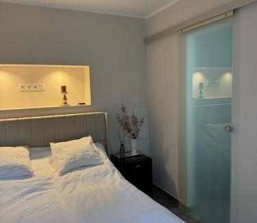 Floersheim Appartement | Gemütliches Zimmer in Flörsheim am Main nahe FRA Flughafen