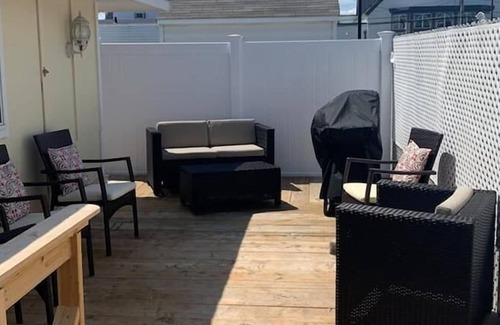 Sea Isle City Cottage | Gem in the heart of Sea Isle. Furbaby Friendly