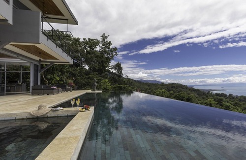 Dominical Villa | Gema Escondida-Newly Listed Home Nestled in the Jungle with Breathtaking Views