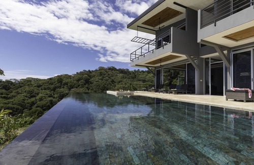 Dominical Villa | Gema Escondida-Newly Listed Home Nestled in the Jungle with Breathtaking Views