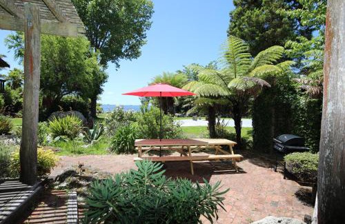 Kawaha Point Chalet De Ski | Gemini Lodge