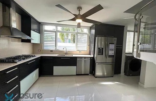 Santa Rosa Appartement | Generous home available