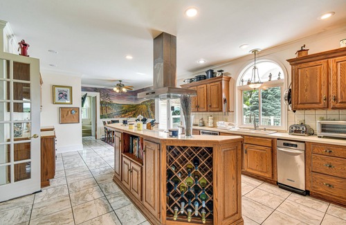 Geneva Maison | Geneva Vacation Rental w/ Vineyard & Lake Views!