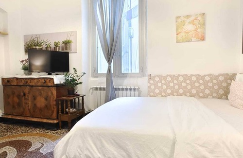 Foce Lit Et Petit-Déjeuner | Genoa near waterfront b&b