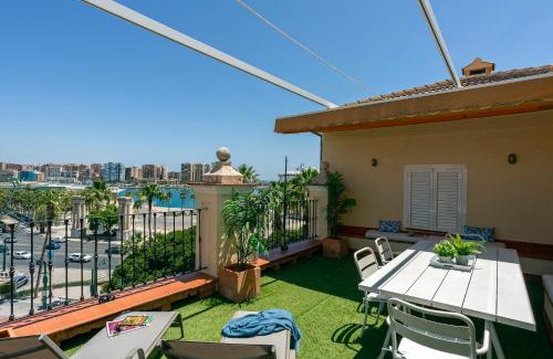 Ensanche Centro Appartement | Genteel Home Plaza de la Marina